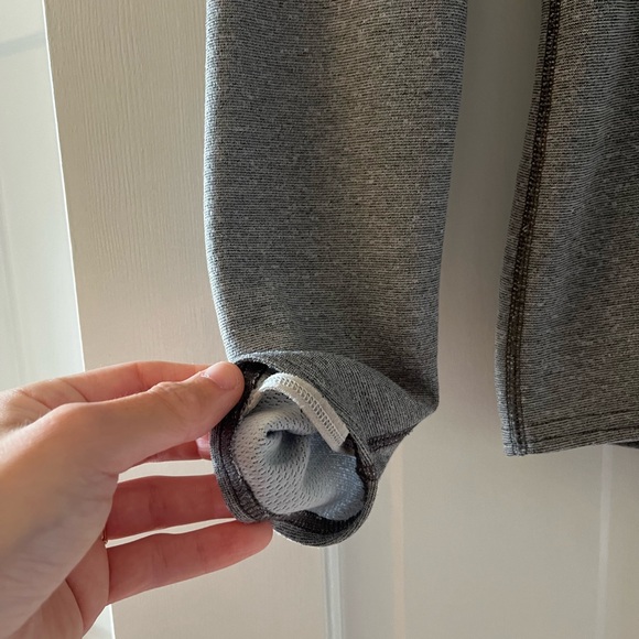 Patagonia Women’s Capilene® Midweight Zip-Neck, X-Small, Gray - Picture 6 of 11